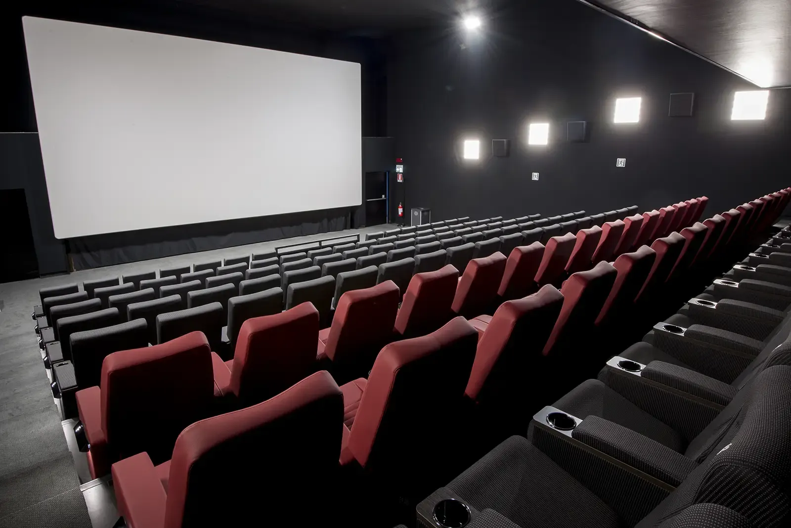 UCI Cinemas - Image 2